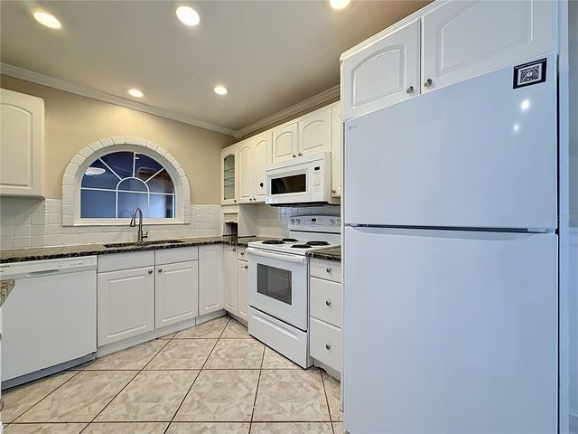 2825 WENDOVER TERRACE, Palm Harbor, FL 34685