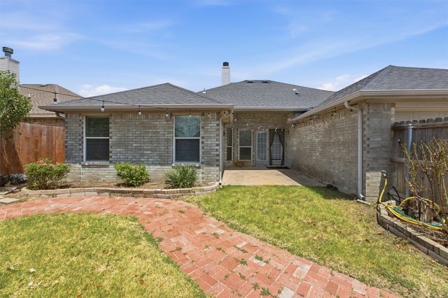 117 Clover Leaf Lane, Red Oak, TX 75154