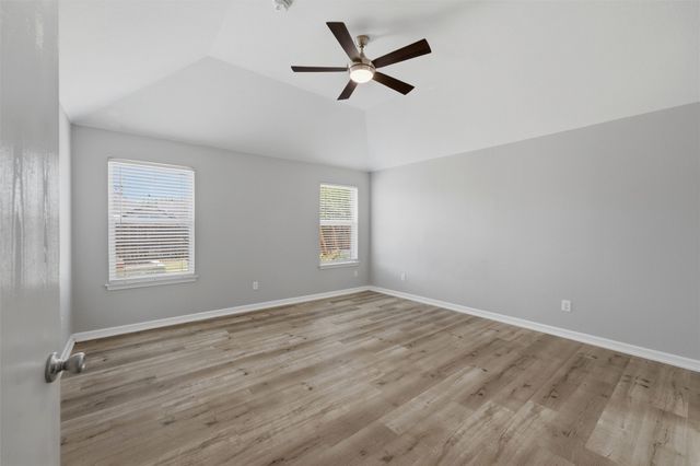 117 Clover Leaf Lane, Red Oak, TX 75154