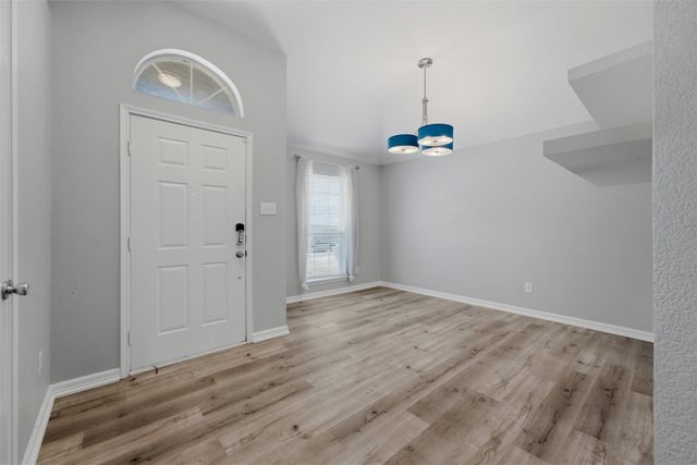 117 Clover Leaf Lane, Red Oak, TX 75154