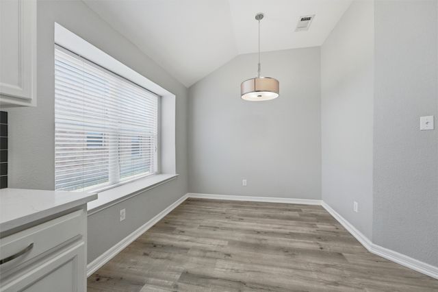 117 Clover Leaf Lane, Red Oak, TX 75154