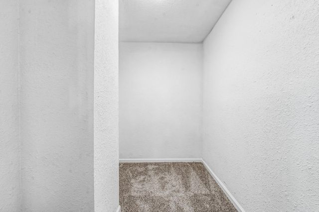 713 Sugar Hill Drive, La Porte, TX 77571