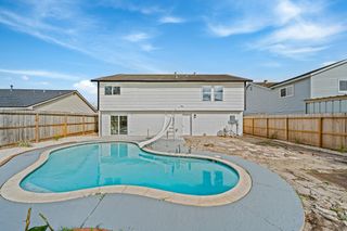 713 Sugar Hill Drive, La Porte, TX 77571