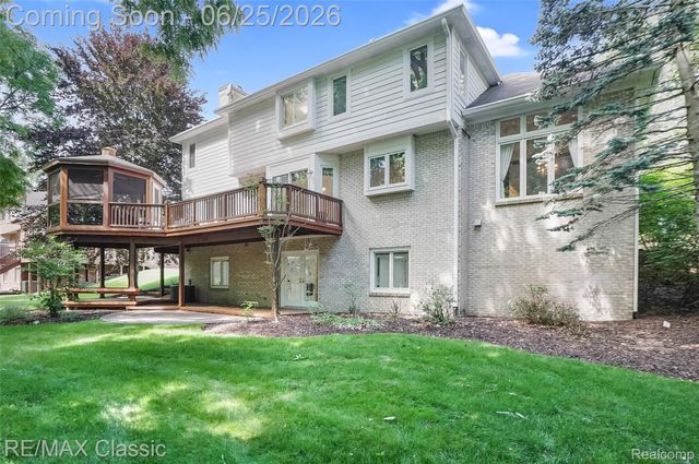 7439 Millwood, West Bloomfield Charter Township, MI 48322