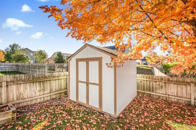 535 Highland Street W, Annandale, MN 55302