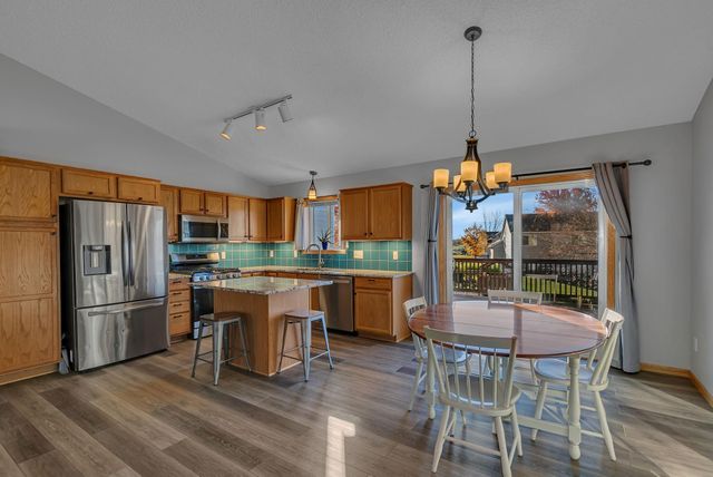 535 Highland Street W, Annandale, MN 55302