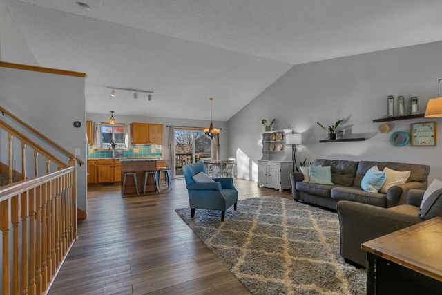 535 Highland Street W, Annandale, MN 55302