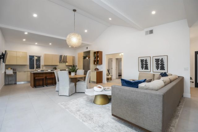 4134 Epanow, San Diego, CA 92117