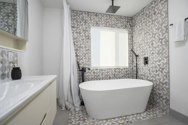 4134 Epanow, San Diego, CA 92117