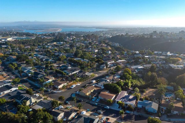 4134 Epanow, San Diego, CA 92117