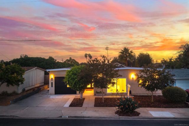 4134 Epanow, San Diego, CA 92117