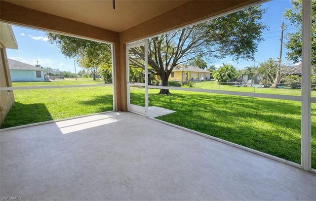 2010 NE 13th PL, Cape Coral, FL 33909