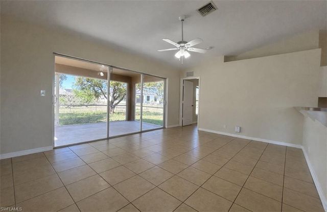 2010 NE 13th PL, Cape Coral, FL 33909