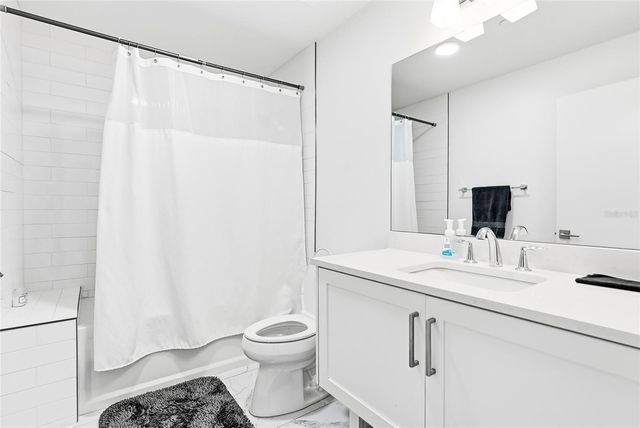 415 ISLAND WAY 204, Clearwater, FL 33767