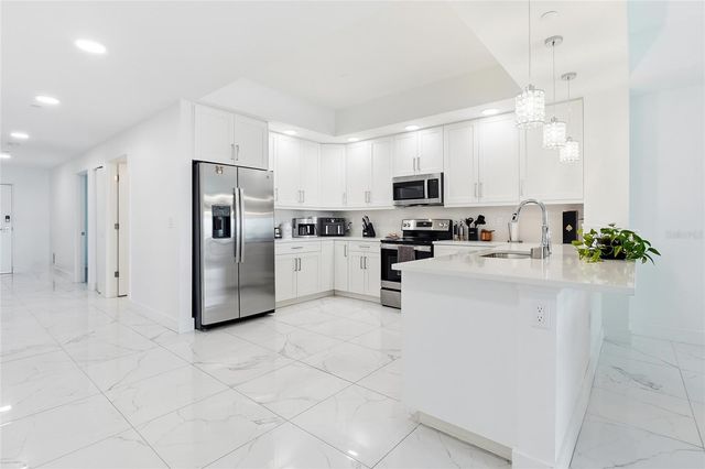 415 ISLAND WAY 204, Clearwater, FL 33767