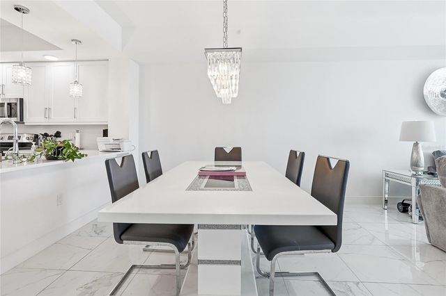415 ISLAND WAY 204, Clearwater, FL 33767