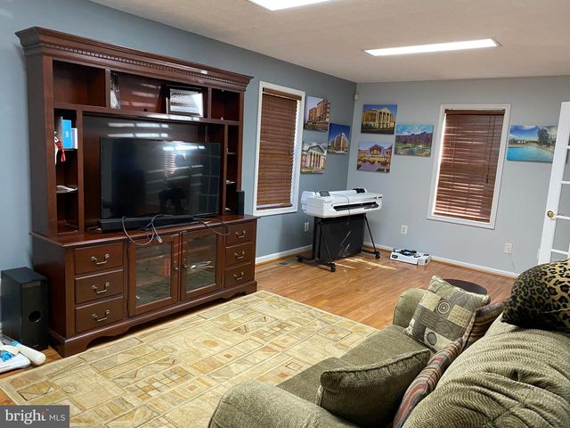 321 CAMBRIDGE ST, Fredericksburg, VA 22405