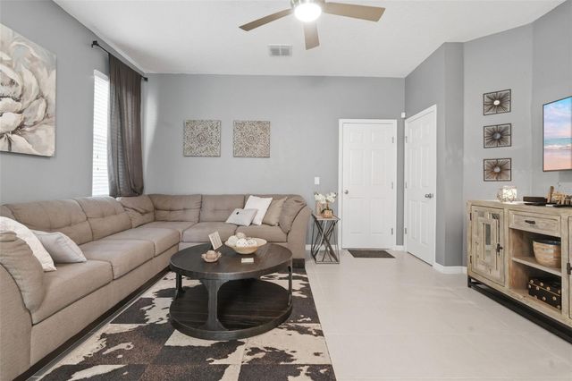1226 E 10TH STREET, Apopka, FL 32703