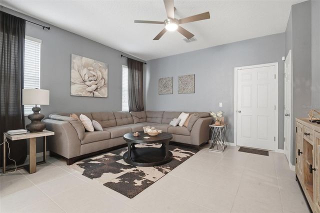 1226 E 10TH STREET, Apopka, FL 32703