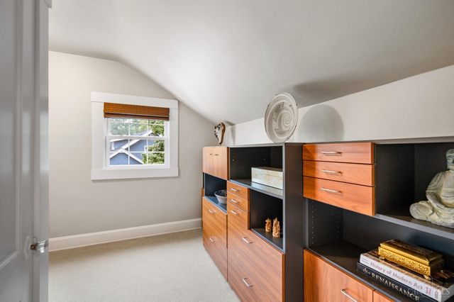 3246 Observatory Avenue, Cincinnati, OH 45208