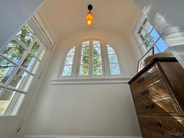 3246 Observatory Avenue, Cincinnati, OH 45208