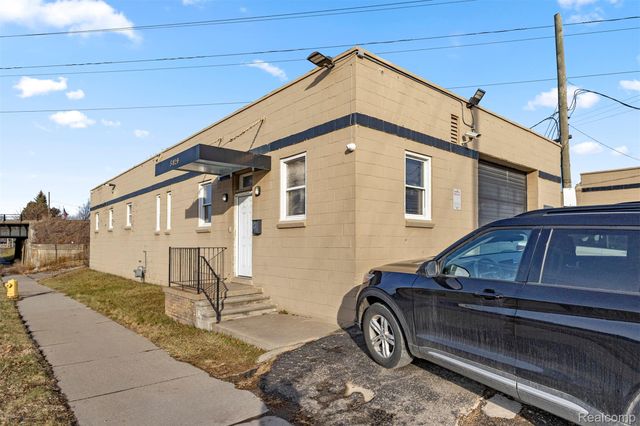 5420 Oakman Boulevard, Dearborn, MI 48126