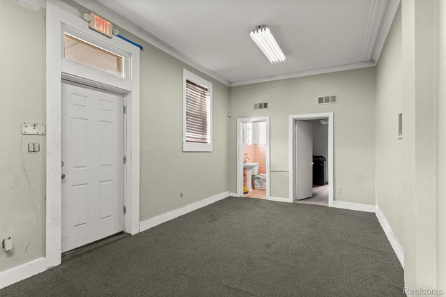 5420 Oakman Boulevard, Dearborn, MI 48126