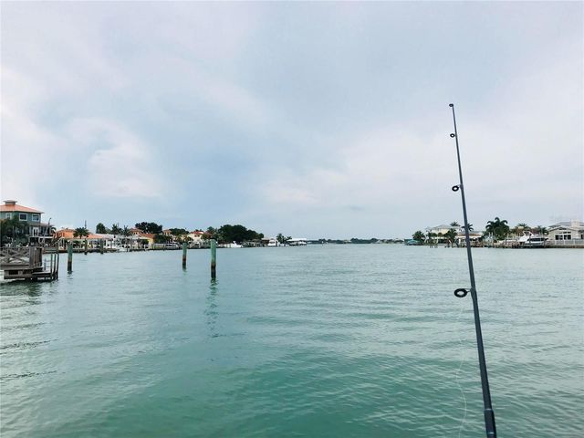 400 ISLAND WAY 805, Clearwater, FL 33767