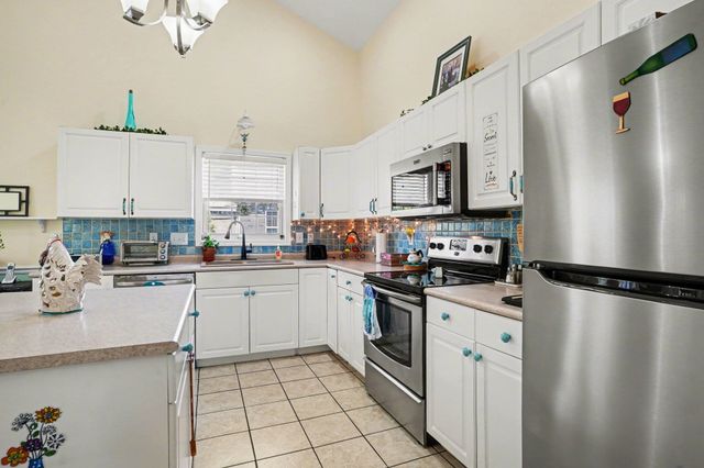 531 Alderly Ct., Little River, SC 29566