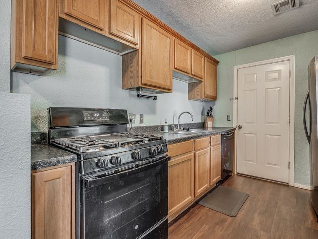 2028 Carlisle Road, The Village, OK 73120