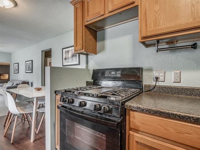 2028 Carlisle Road, The Village, OK 73120