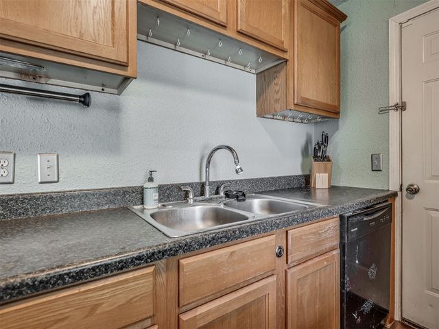 2028 Carlisle Road, The Village, OK 73120