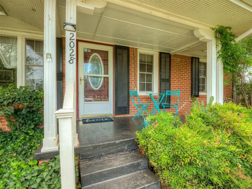 Image 1 of property listing at 2028 Carlisle Road, The Village, OK 73120