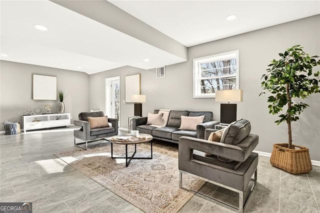 3297 N Embry Circle, Atlanta, GA 30341