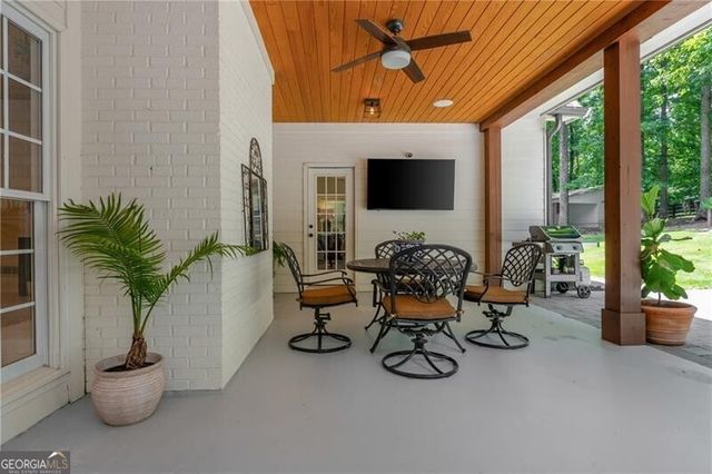 910 Pleasant Hollow Trail, Milton, GA 30004