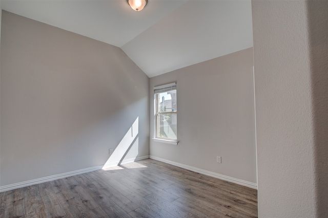 137 Rio Trinidad Drive, Fort Worth, TX 76120