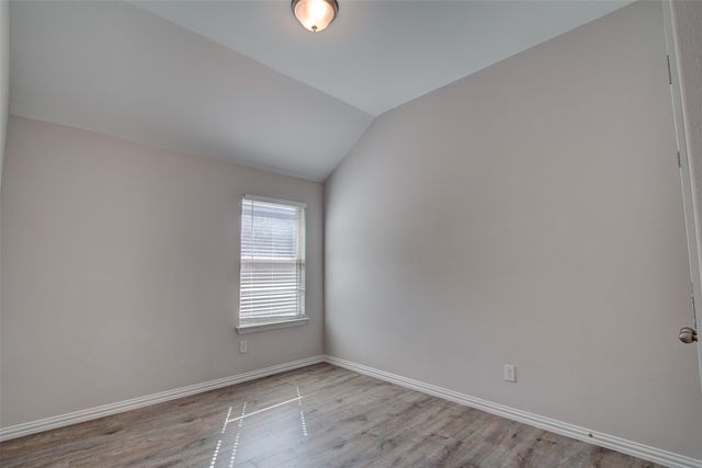 137 Rio Trinidad Drive, Fort Worth, TX 76120