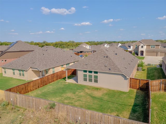 137 Rio Trinidad Drive, Fort Worth, TX 76120