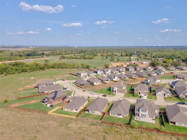 137 Rio Trinidad Drive, Fort Worth, TX 76120