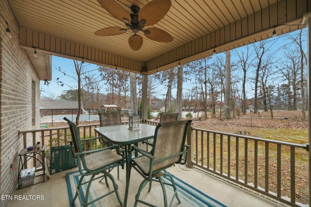 2501 Friar Wood Lane, Sevierville, TN 37876