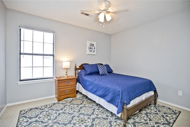 1370 N Oakland Avenue 7, Fayetteville, AR 72703