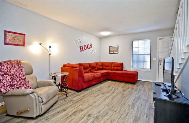 1370 N Oakland Avenue 7, Fayetteville, AR 72703