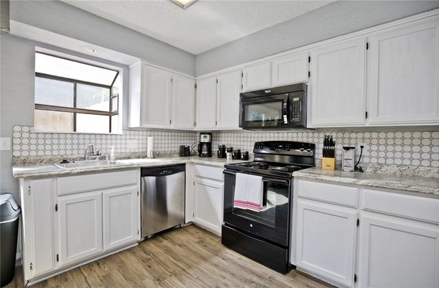 1370 N Oakland Avenue 7, Fayetteville, AR 72703