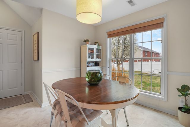 2355 Ellsworth Dr, Clarksville, TN 37043