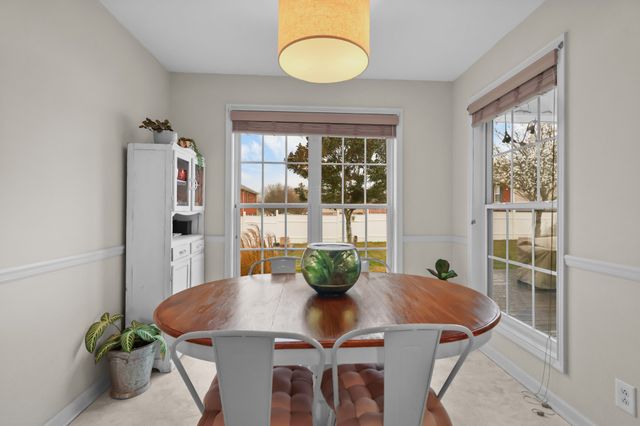 2355 Ellsworth Dr, Clarksville, TN 37043