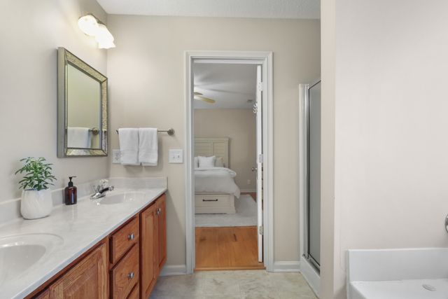 2355 Ellsworth Dr, Clarksville, TN 37043