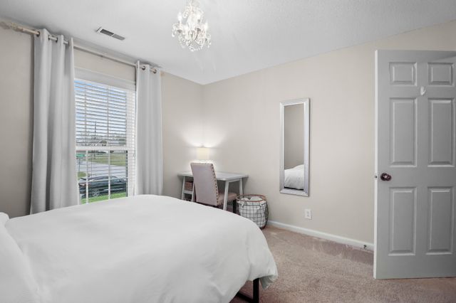 2355 Ellsworth Dr, Clarksville, TN 37043