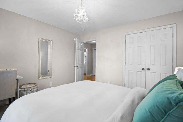 2355 Ellsworth Dr, Clarksville, TN 37043