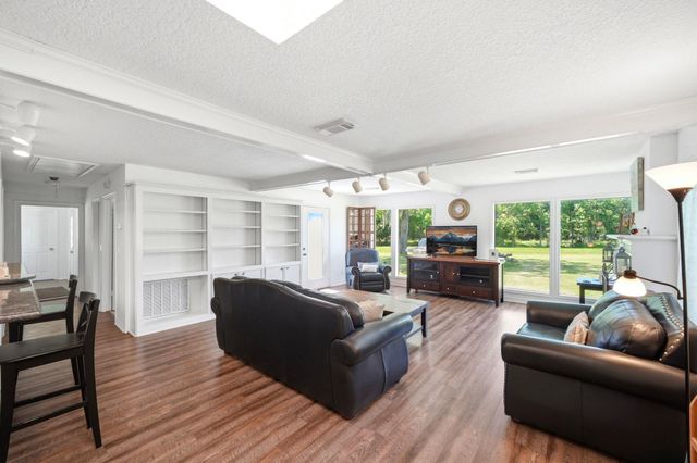 151 Tweedy Lane, Sweeny, TX 77480