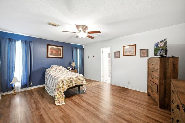 151 Tweedy Lane, Sweeny, TX 77480